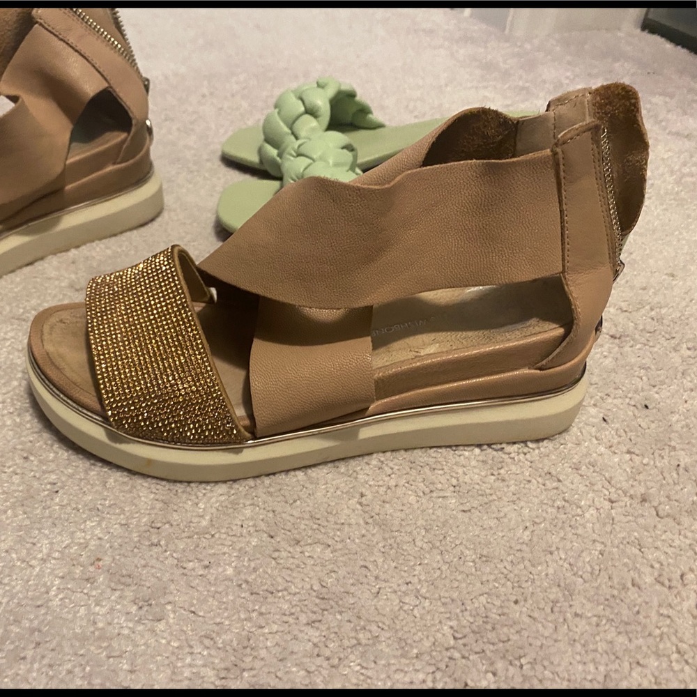 Summer sandals The wishbone collection